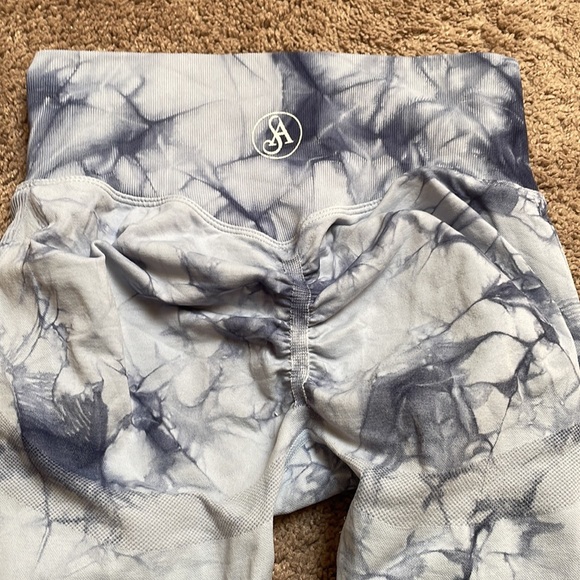 ⚗️ Tie-dye buttscrunch workout leggings ⚗️ - Picture 5 of 5